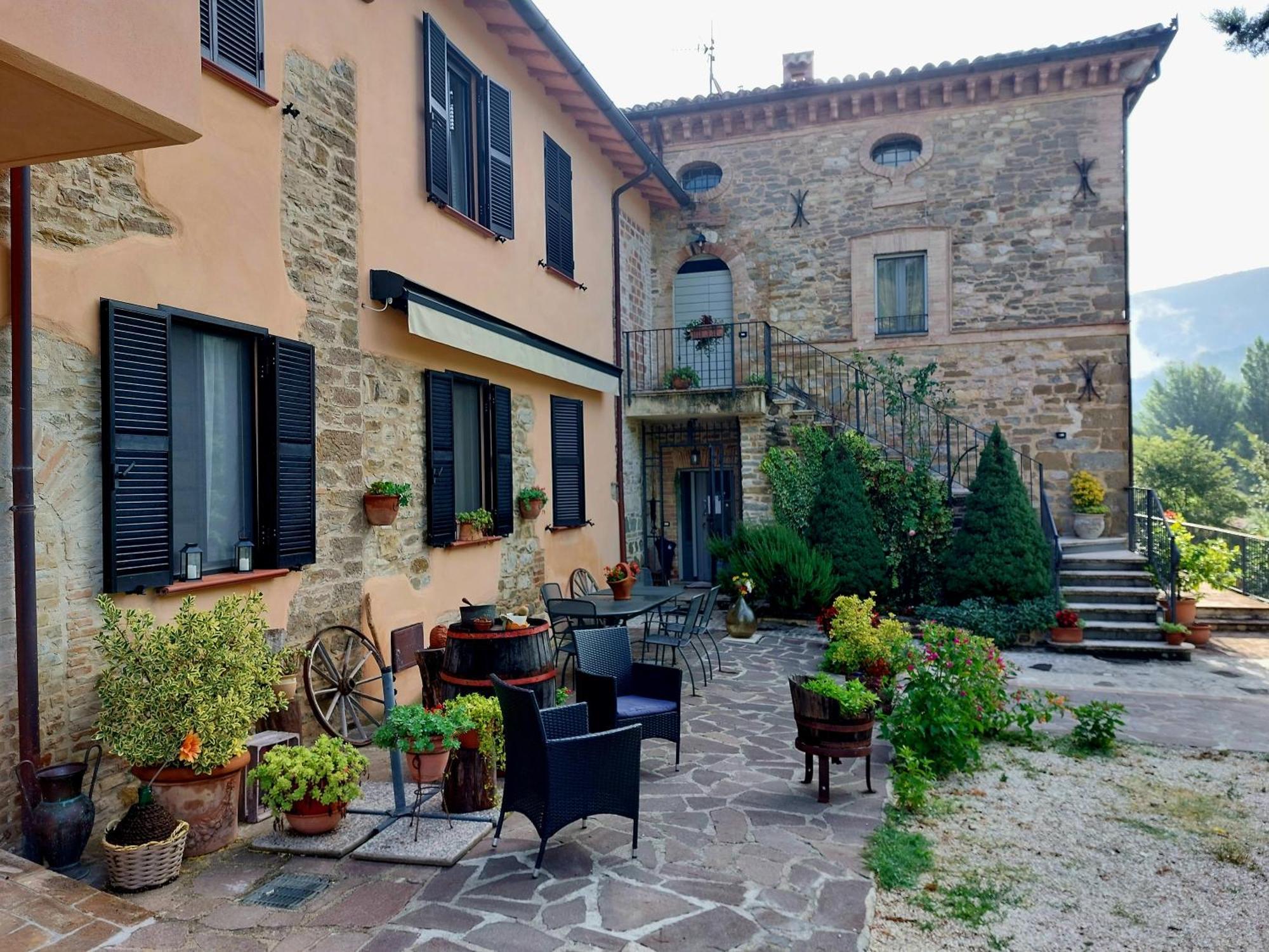 Il Ciottone Villa Nocera Umbra Luaran gambar