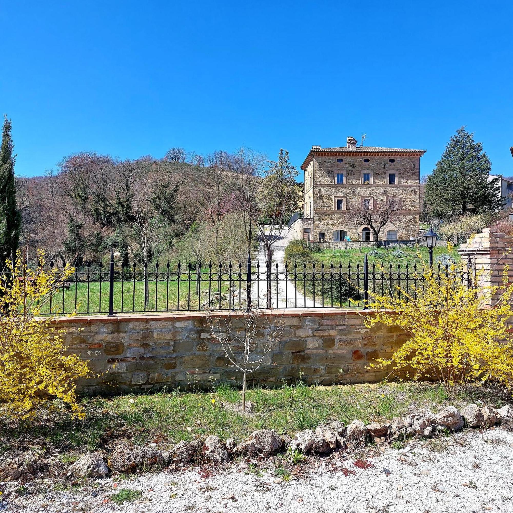 Il Ciottone Villa Nocera Umbra Luaran gambar